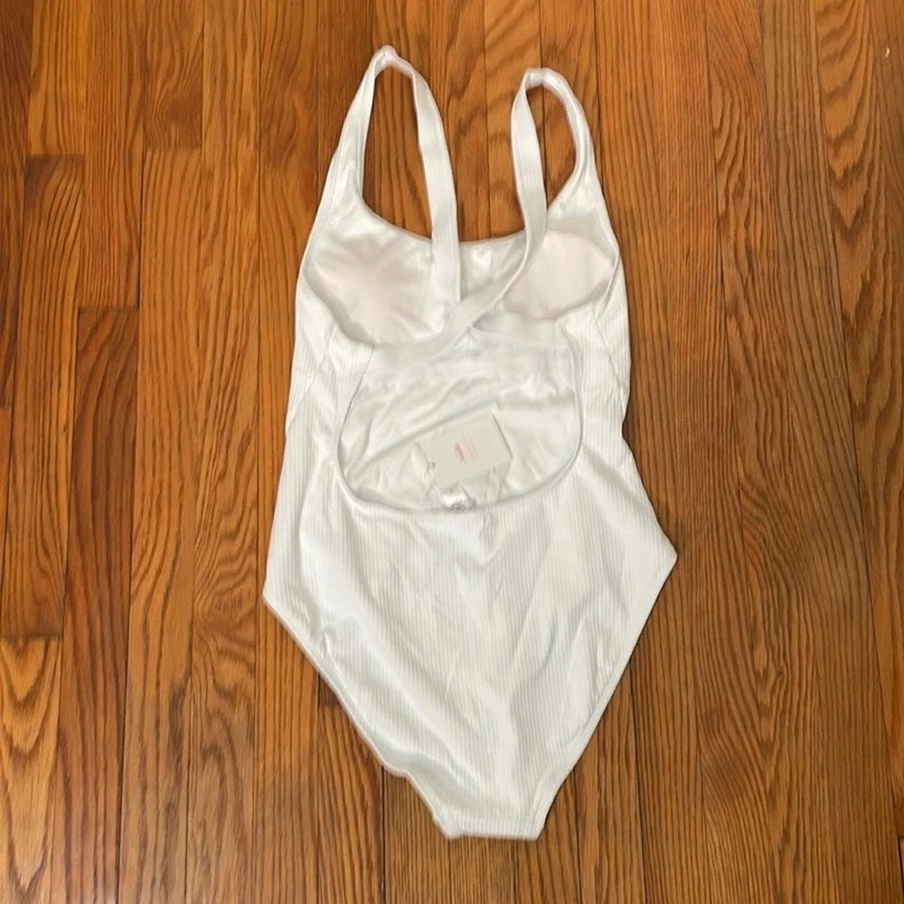 Andie Swim The Tulum One Piece‎ Swimsuit White Ribbed Size L NWT